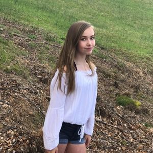 Meet your Posher, Eva